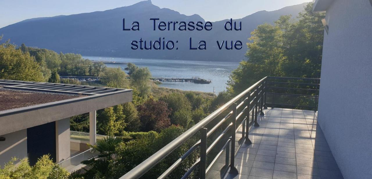 אקס-לה-באינס Petit Studio Dans Villa Bord De Lac מראה חיצוני תמונה